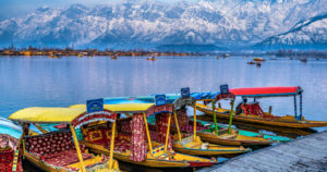 dal-lake-kashmir-in-winter